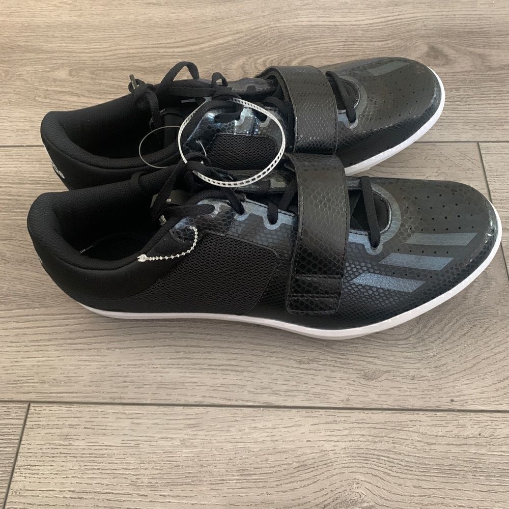 Adidas men running shoes size 13, NWOT